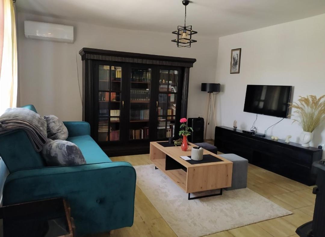 Una Apartment Τσέτινιε Εξωτερικό φωτογραφία